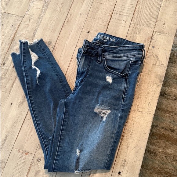 American Eagle Outfitters Denim - American Eagle Classic Women's Ripped Dark Blue Skinny Stretch Jeans Size 2